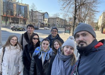Tinerii din ASCOR Chișinău au descoperit capitala printr-o drumeție duhovnicească: „Chișinău, pas cu pas”