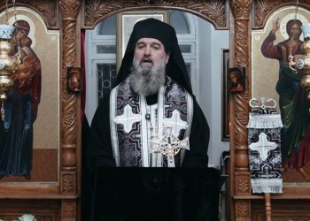 „Să ne smerim, să îmbrățișăm tăcerea și rugăciunea neîncetată” – îndemn la pocăință în prima seară a Canonului Sfântului Andrei Criteanul